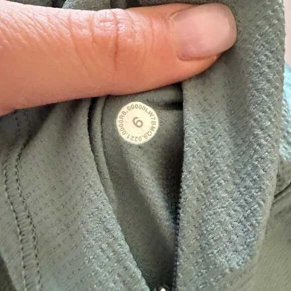 Lululemon Track That Mid-Rise Short 5" Tidewater Teal - Picture 4 of 5